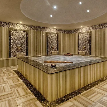 Grand Uysal فندق 3*