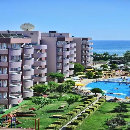 Grand Uysal Hotel